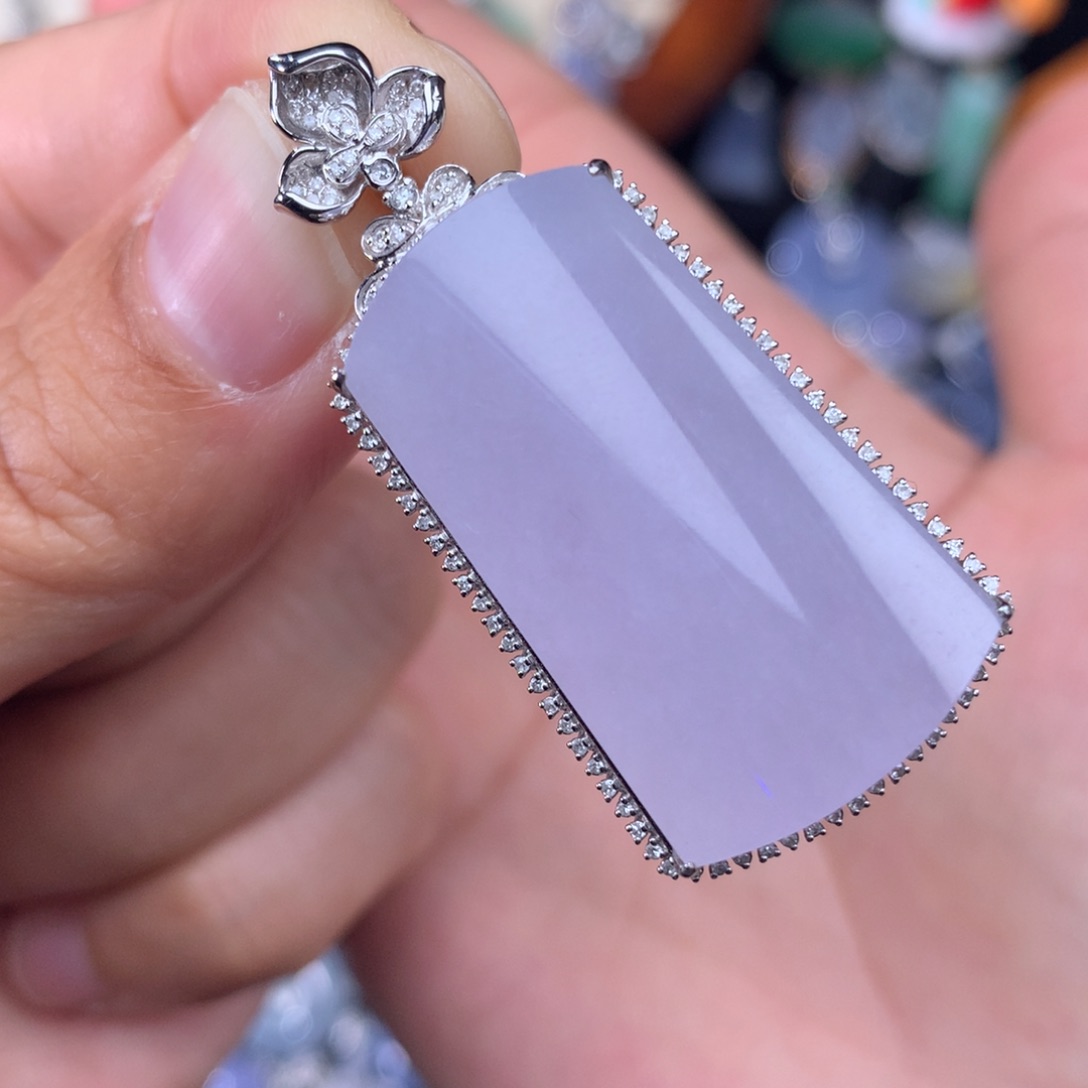 翡翠吊坠(不含链)18K金镶嵌