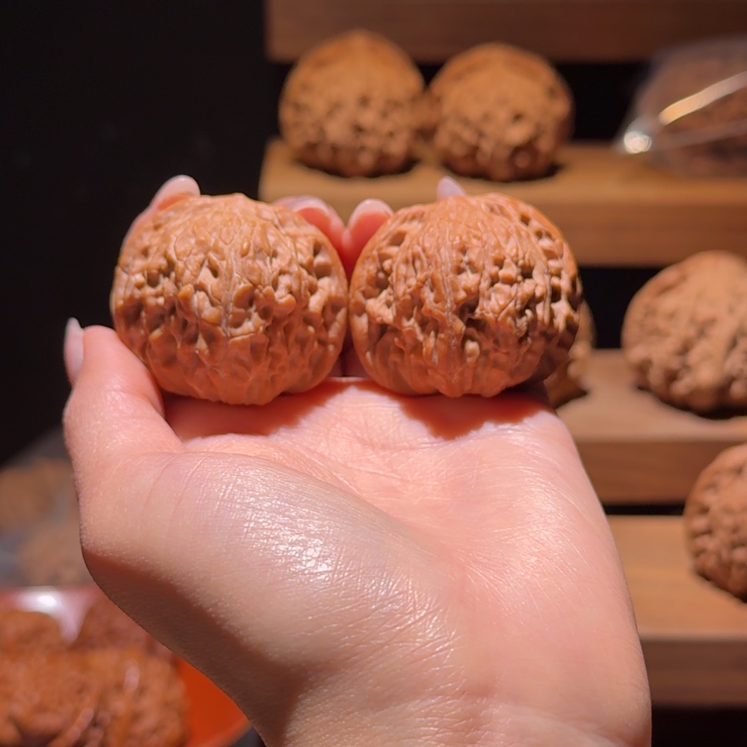 我***s文玩核桃吊坠39磨全品山地