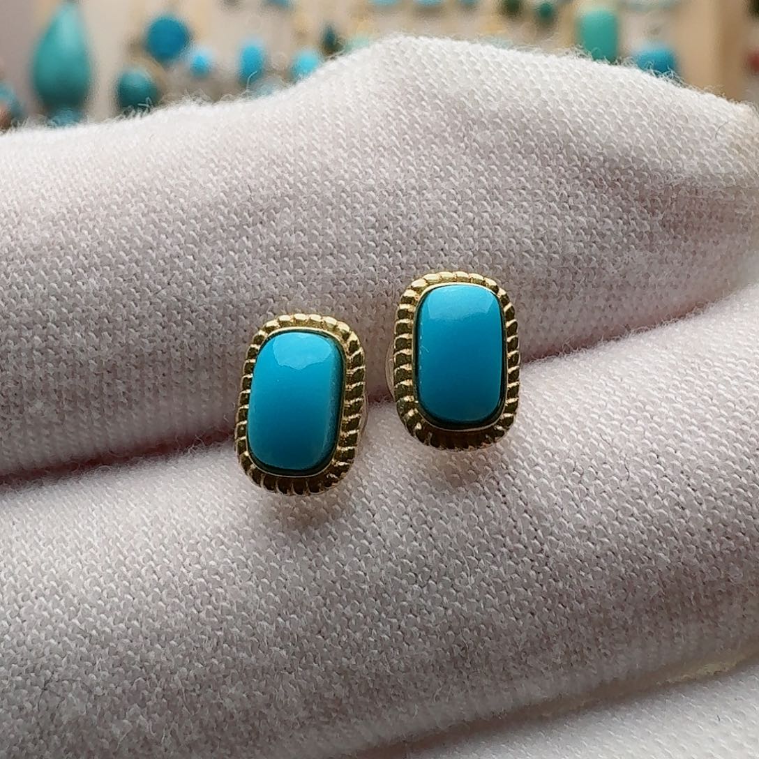 绿松石珠宝奇石18K金镶嵌