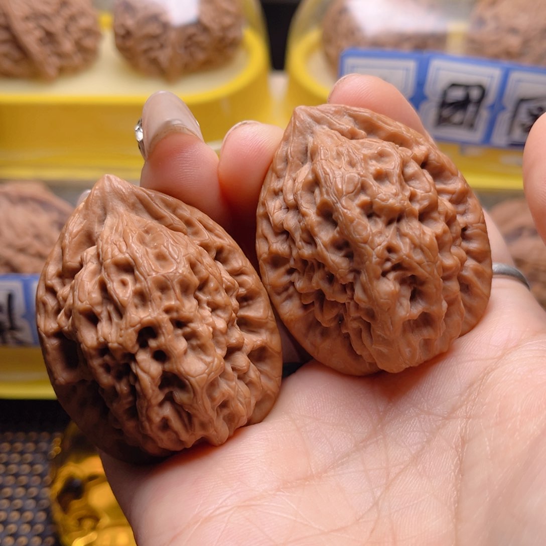 文玩核桃把件金公子