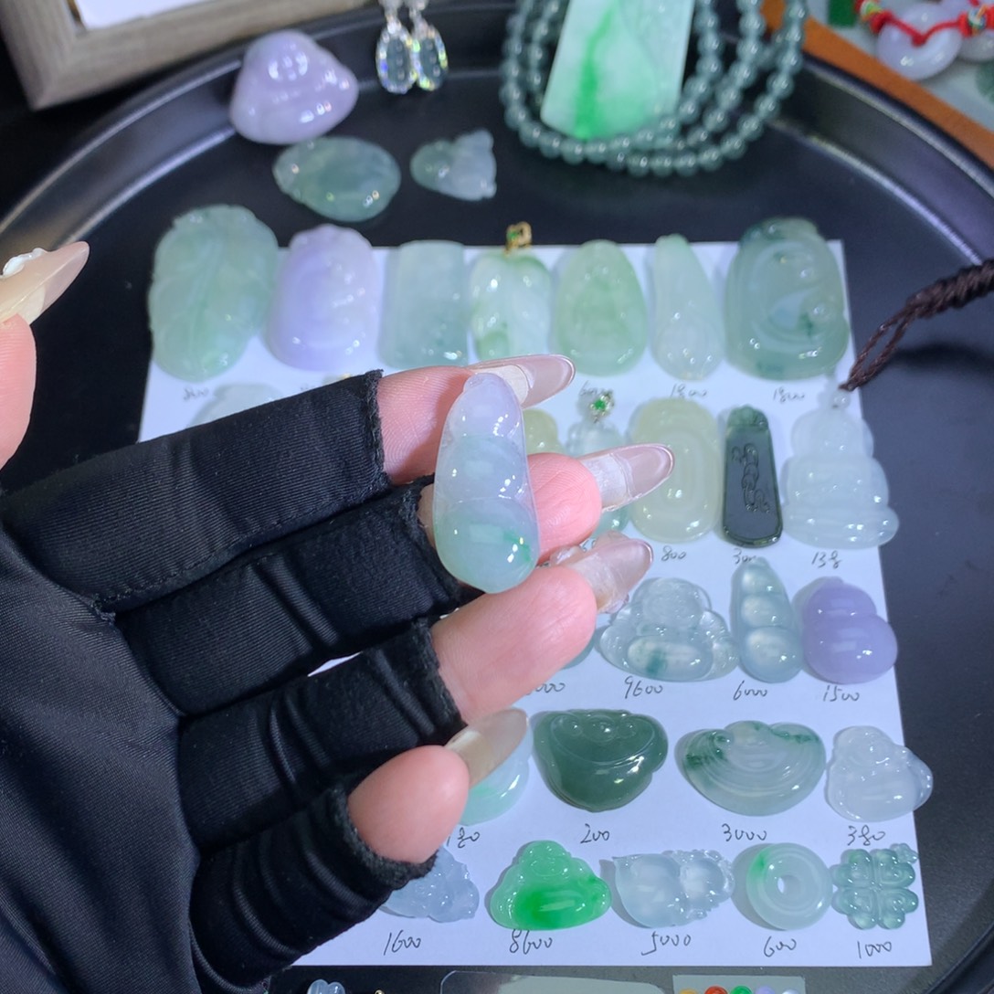翡翠未镶嵌吊坠(不含链)春彩豆