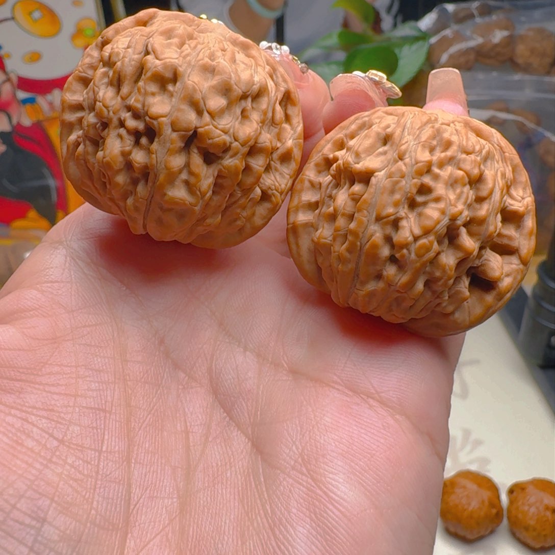 核桃把件37尺寸汉高楼