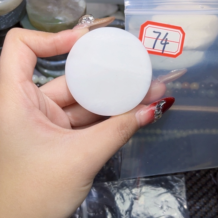 和田玉和田玉边角料随机发未镶嵌