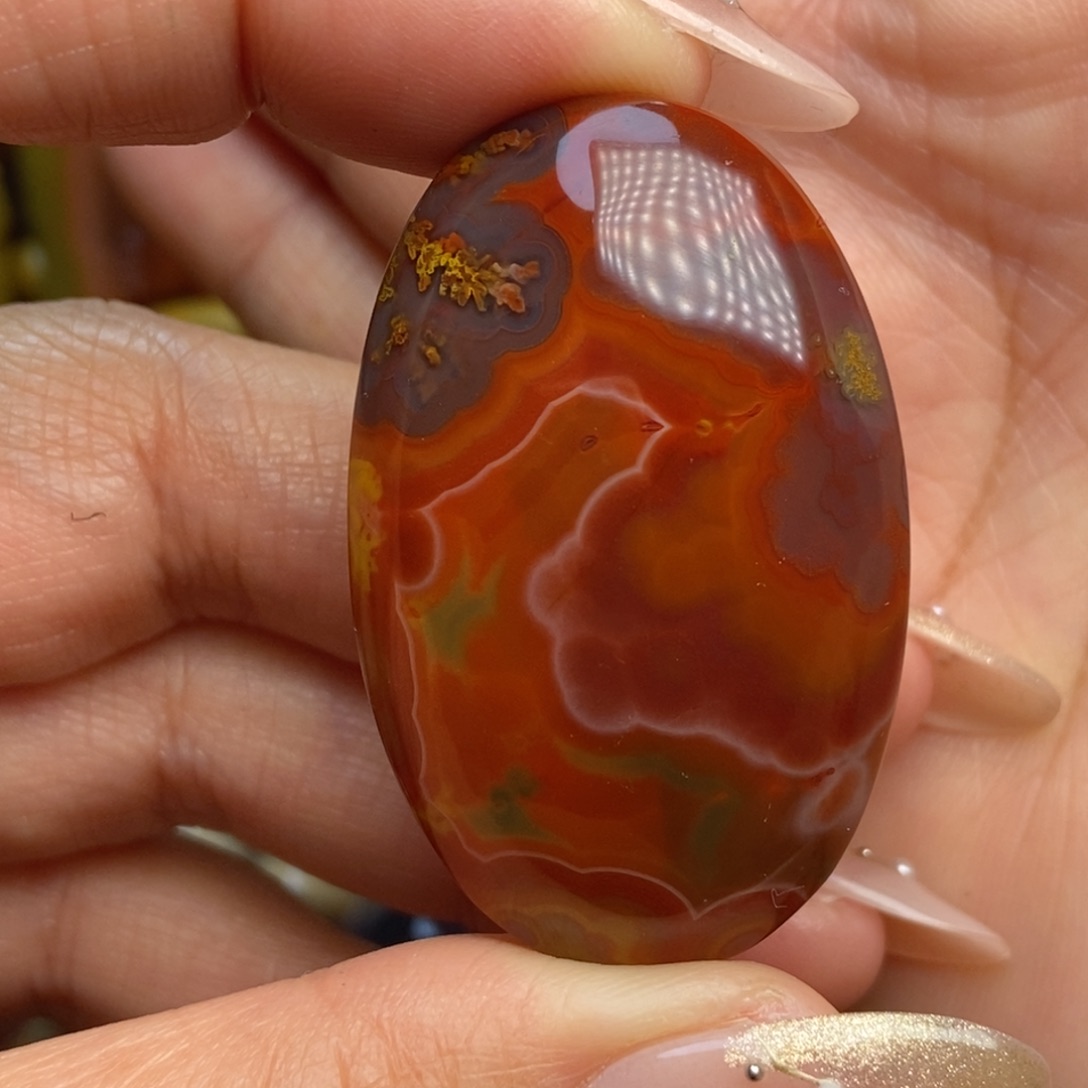 玛瑙/玉髓颈饰未镶嵌战国红