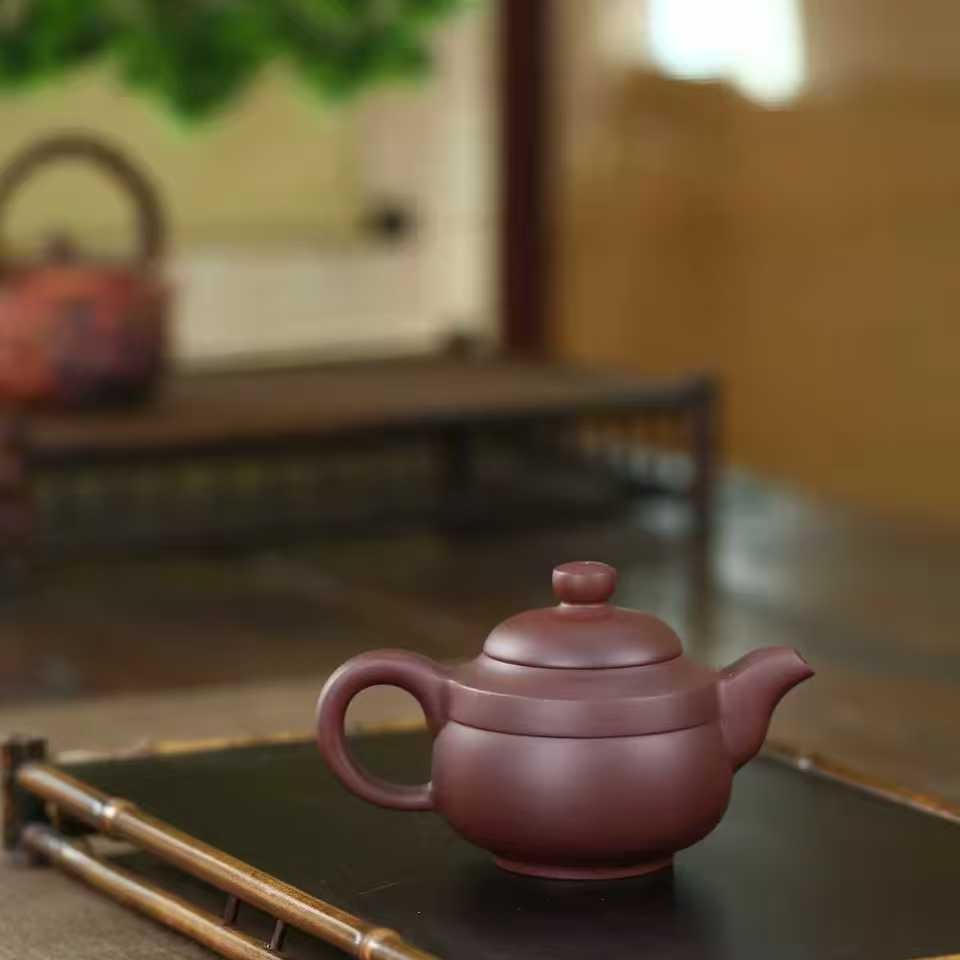 招财进宝壶，容量280cc，原矿60目龙血砂手工制作。