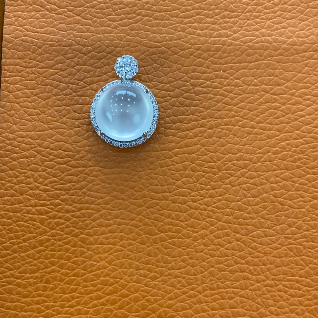 石英质玉吊坠(赠链)合金