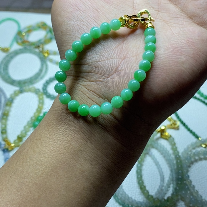 定制翡翠未镶嵌缅甸翡翠a货卡6.3