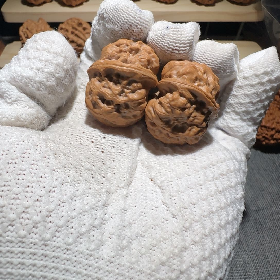 文玩核桃吊坠门头沟元宝