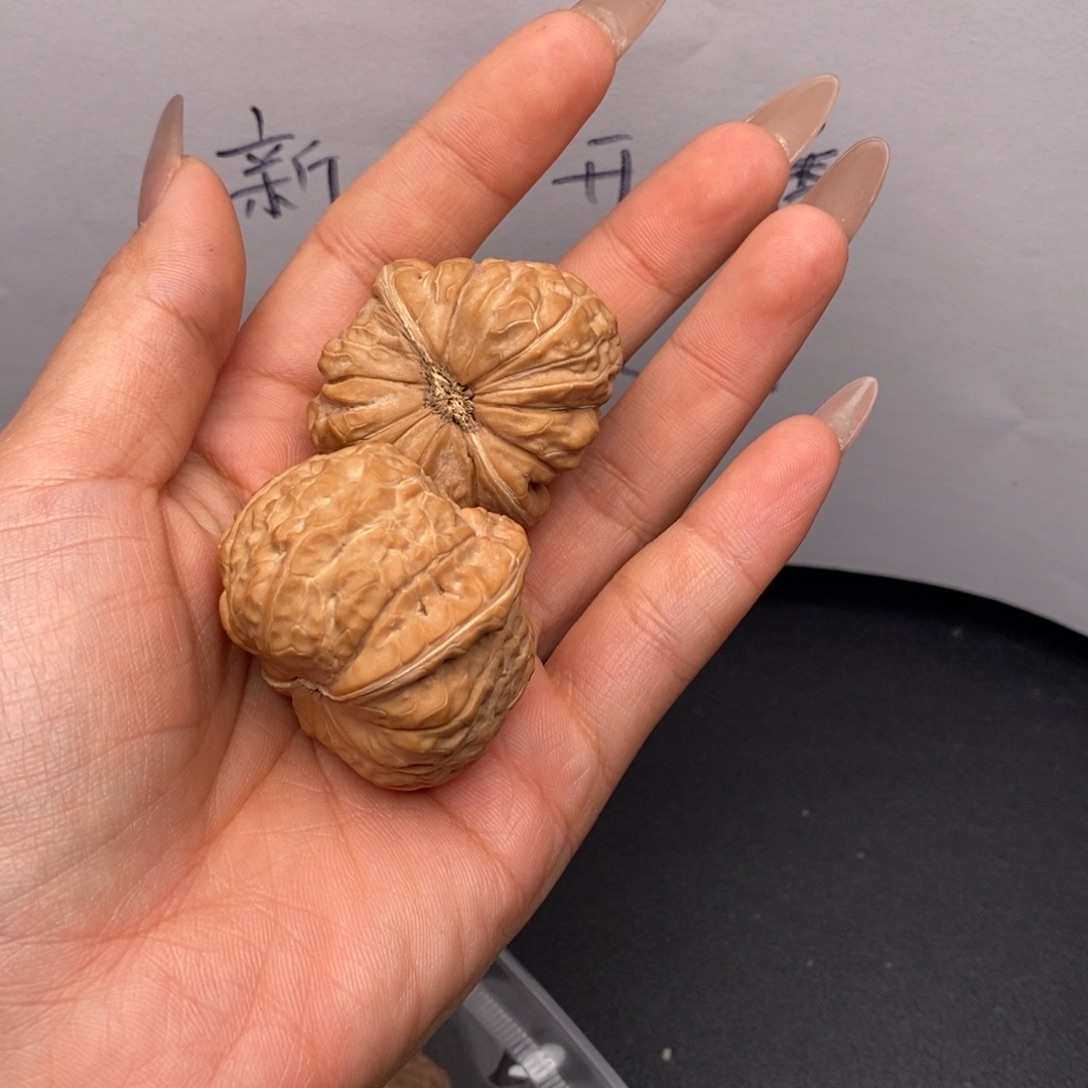 H***ㅤ文玩核桃把件肚子缺陷南瓜墩