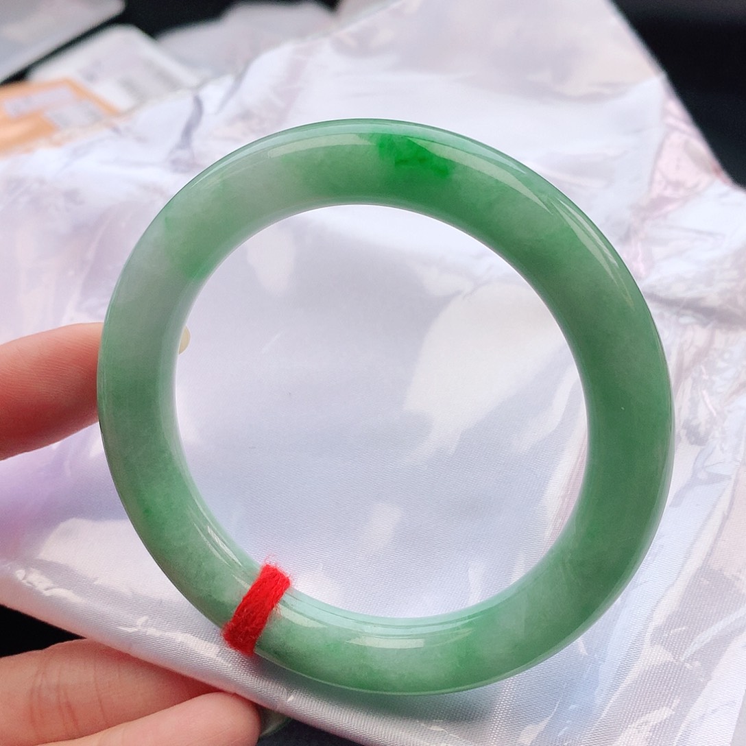 翡翠手镯未镶嵌56圆条882255