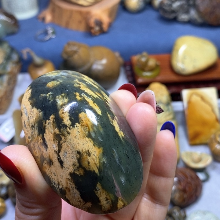 岫岩河磨玉（透闪石质玉）把件未镶嵌