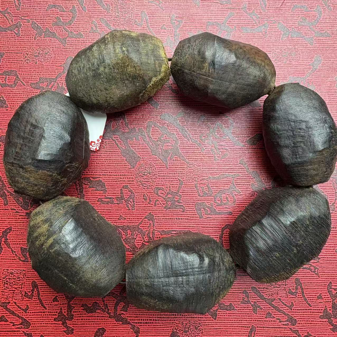 （开总文玩）天然沉香木串192