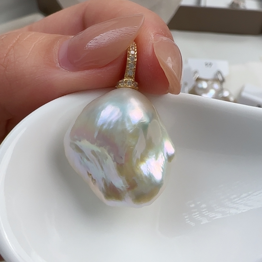 颈饰银S925镶嵌淡水珍珠