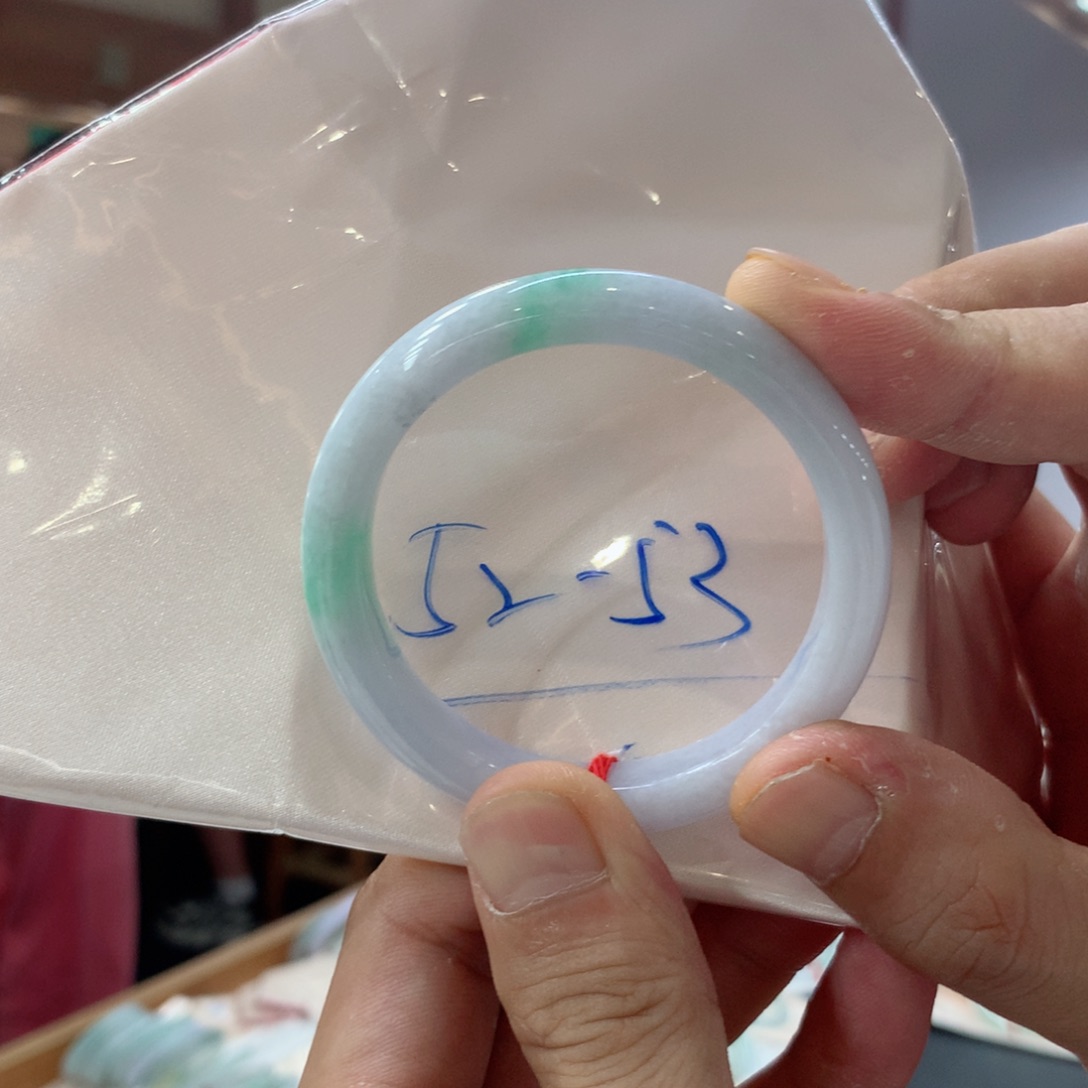 未镶嵌手镯翡翠买断