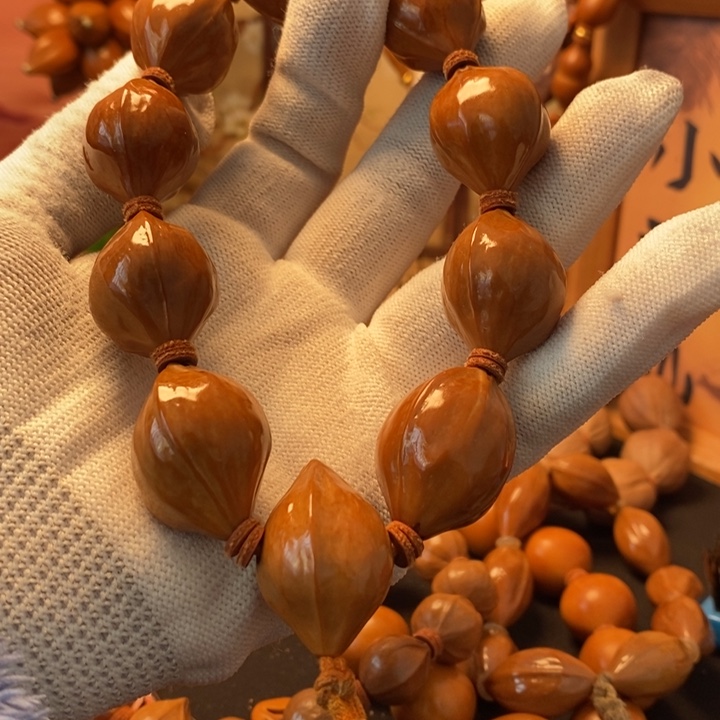 手串/手链橄榄核2.0三花铁盒