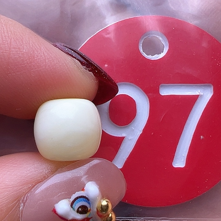 蜜蜡裸石未镶嵌z****博10/9m m