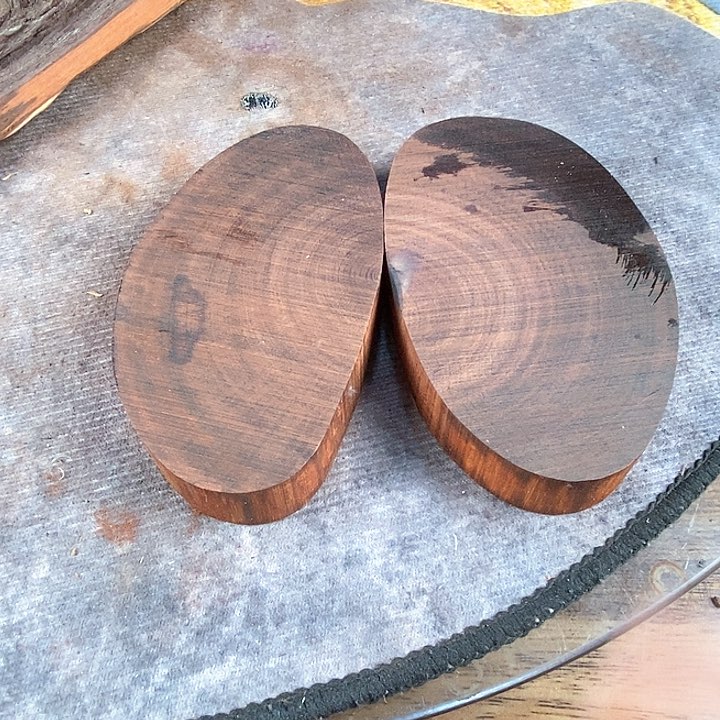 染料紫檀（血檀）138两个