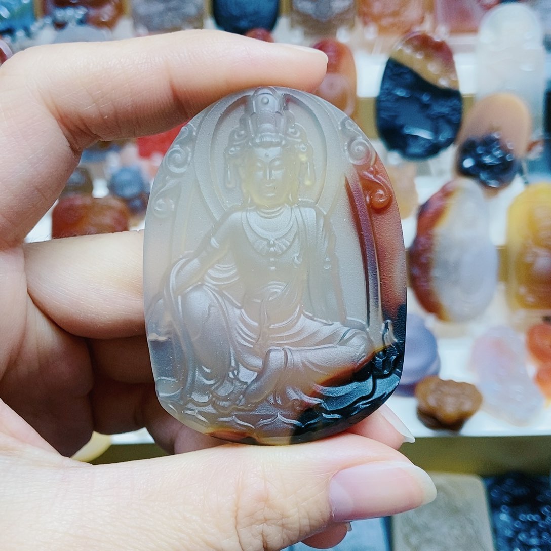 玛瑙/玉髓颈饰未镶嵌