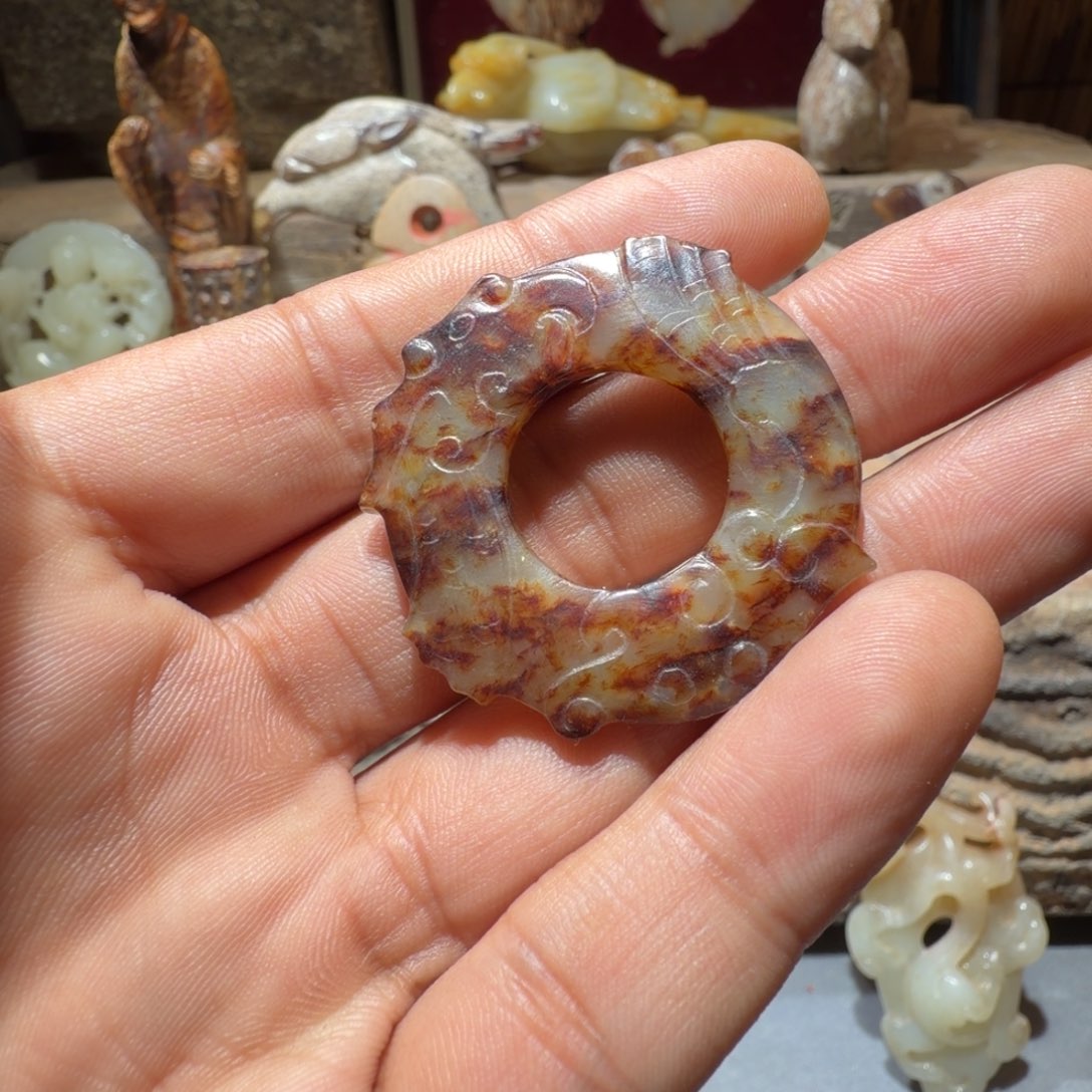 荣***堂和田玉（糖玉）未镶嵌颈饰