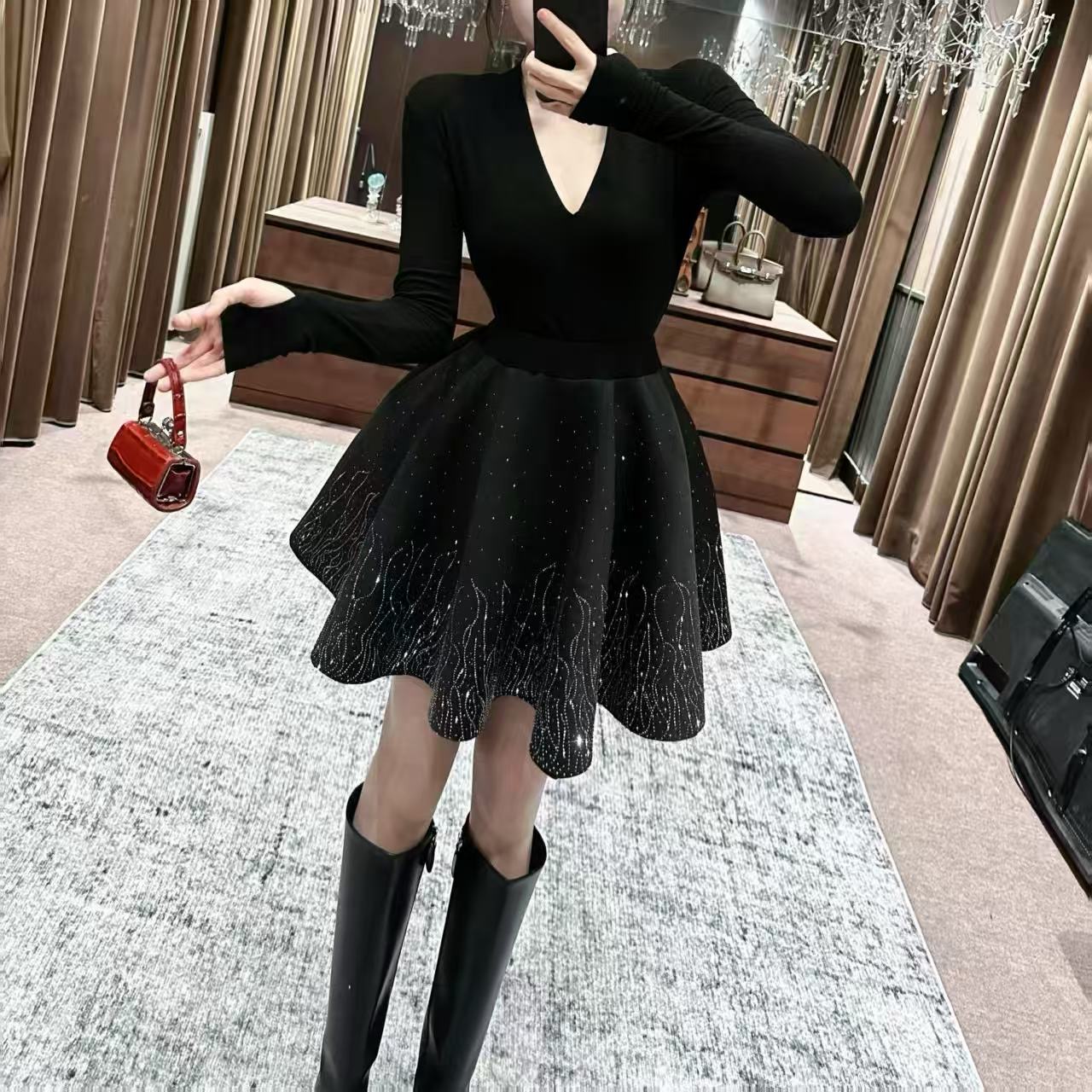 银枝烫钻休闲法式赫本风高腰轻奢氛围感v领银枝蓬蓬裙套装