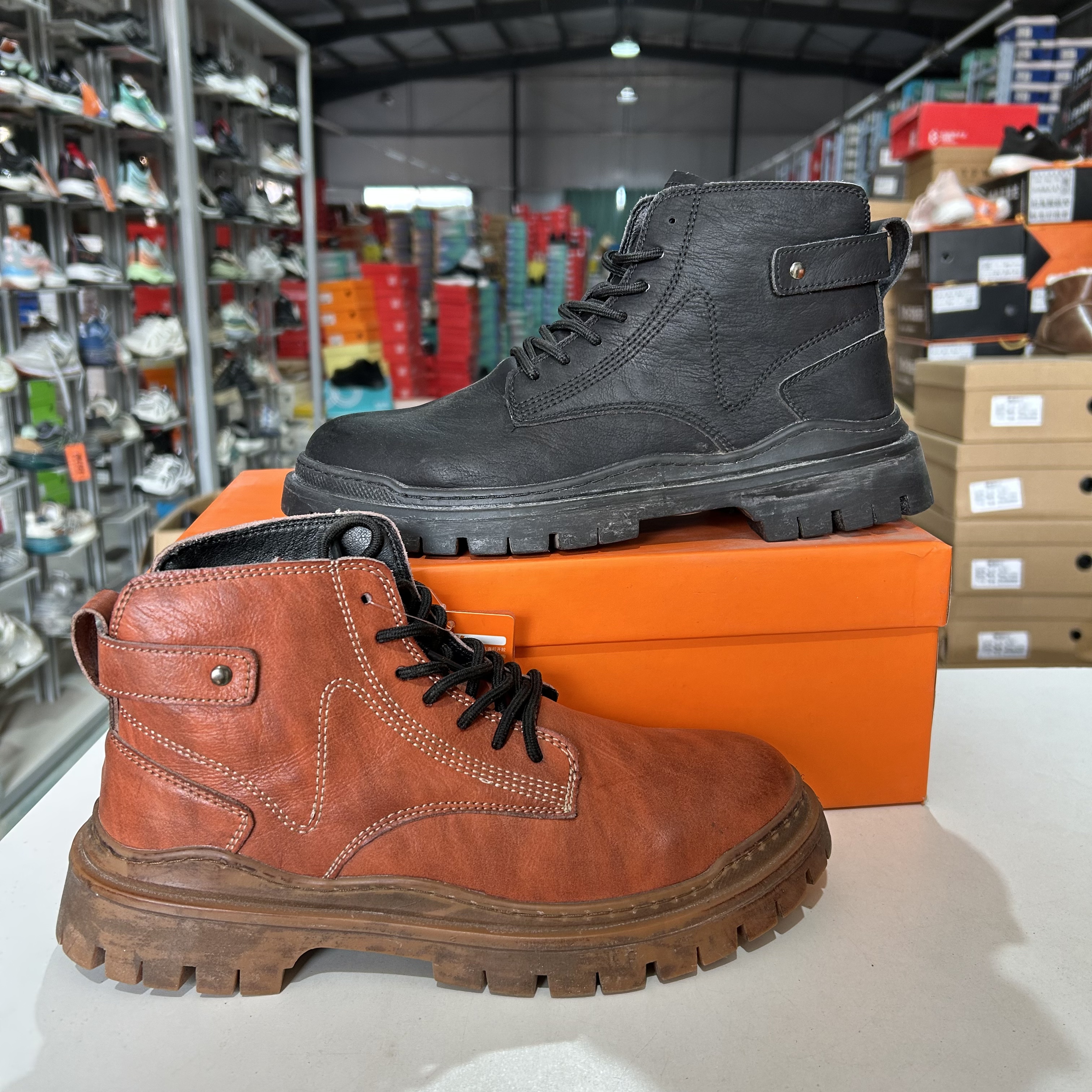 艾潮士13350秋冬时尚高帮朋克风中帮增高学院风潮流休闲马丁靴