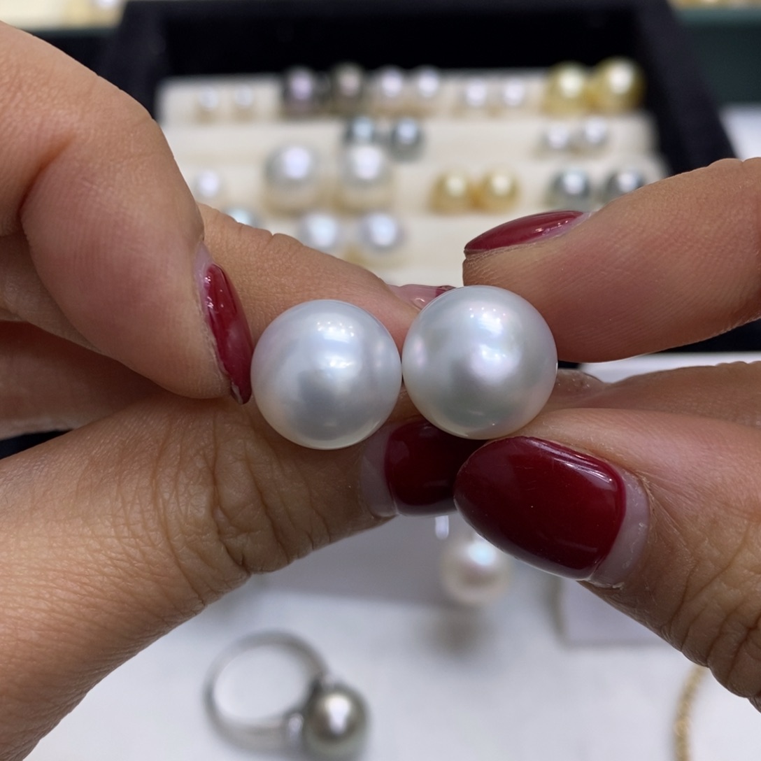 海水珍珠耳饰18K金镶嵌