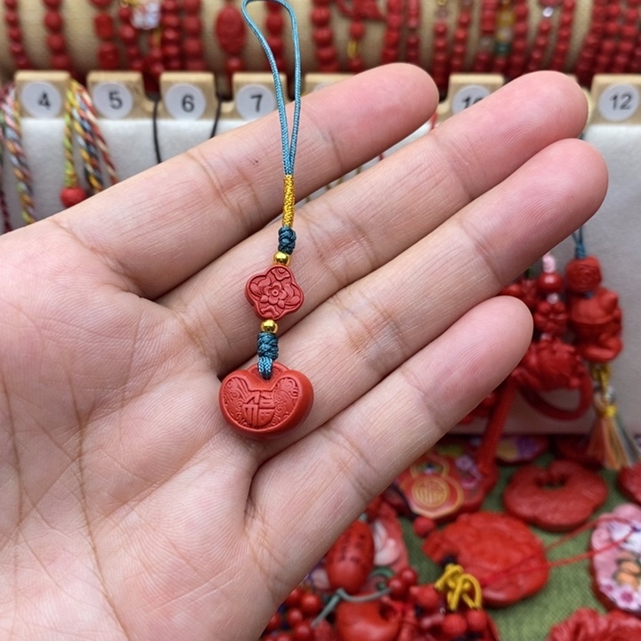 天然辰砂朱砂手机挂件福袋