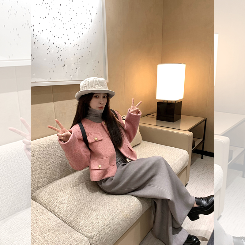 小香鹅绒服 24FW新色！含羊毛长毛呢正肩金扣短外套 QW244057