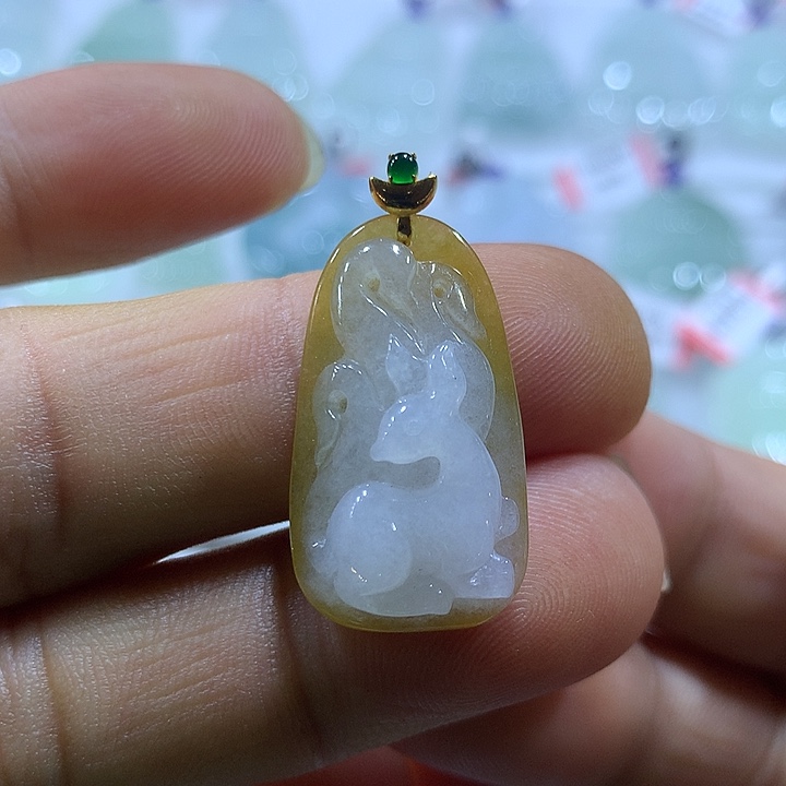翡翠未镶嵌颈饰天然翡翠A货吊坠