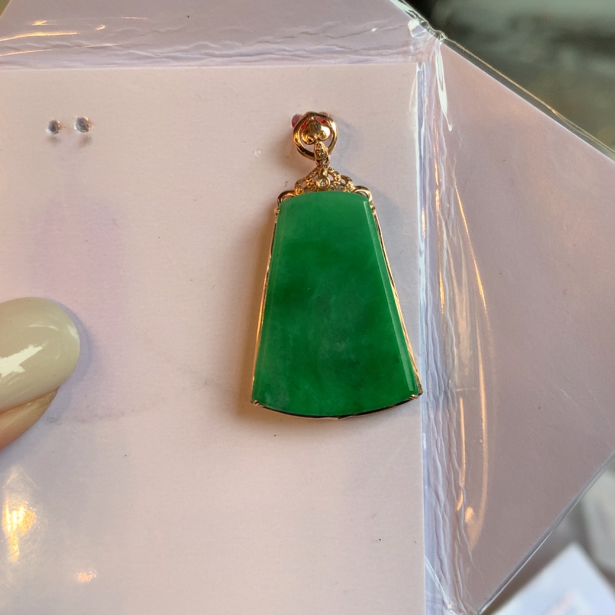 【闪购商品】翡翠颈饰18K金镶嵌无事牌