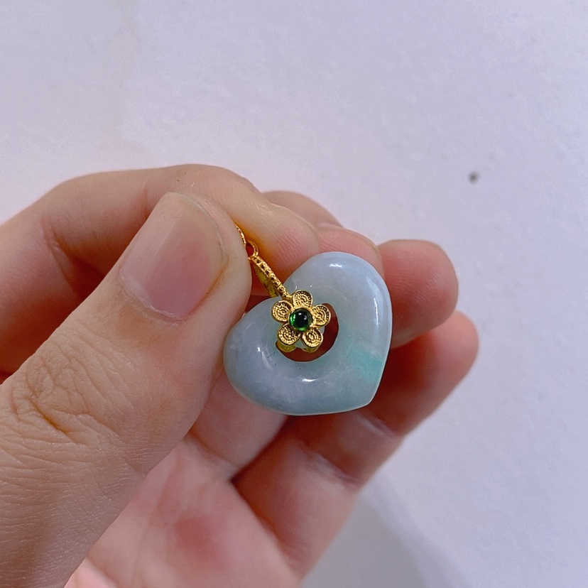 【闪购商品】颈饰未镶嵌翡翠