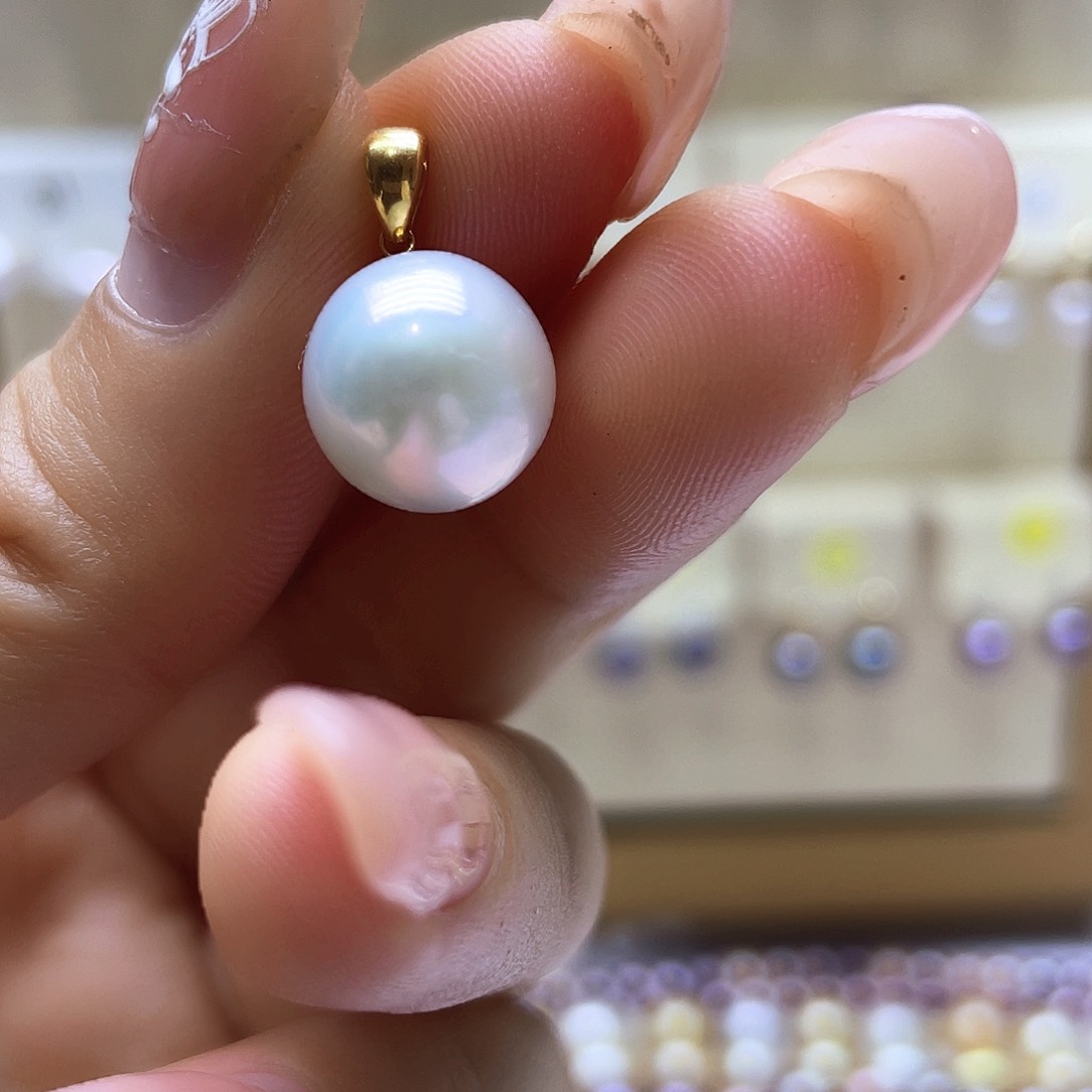 淡水珍珠颈饰18K金镶嵌