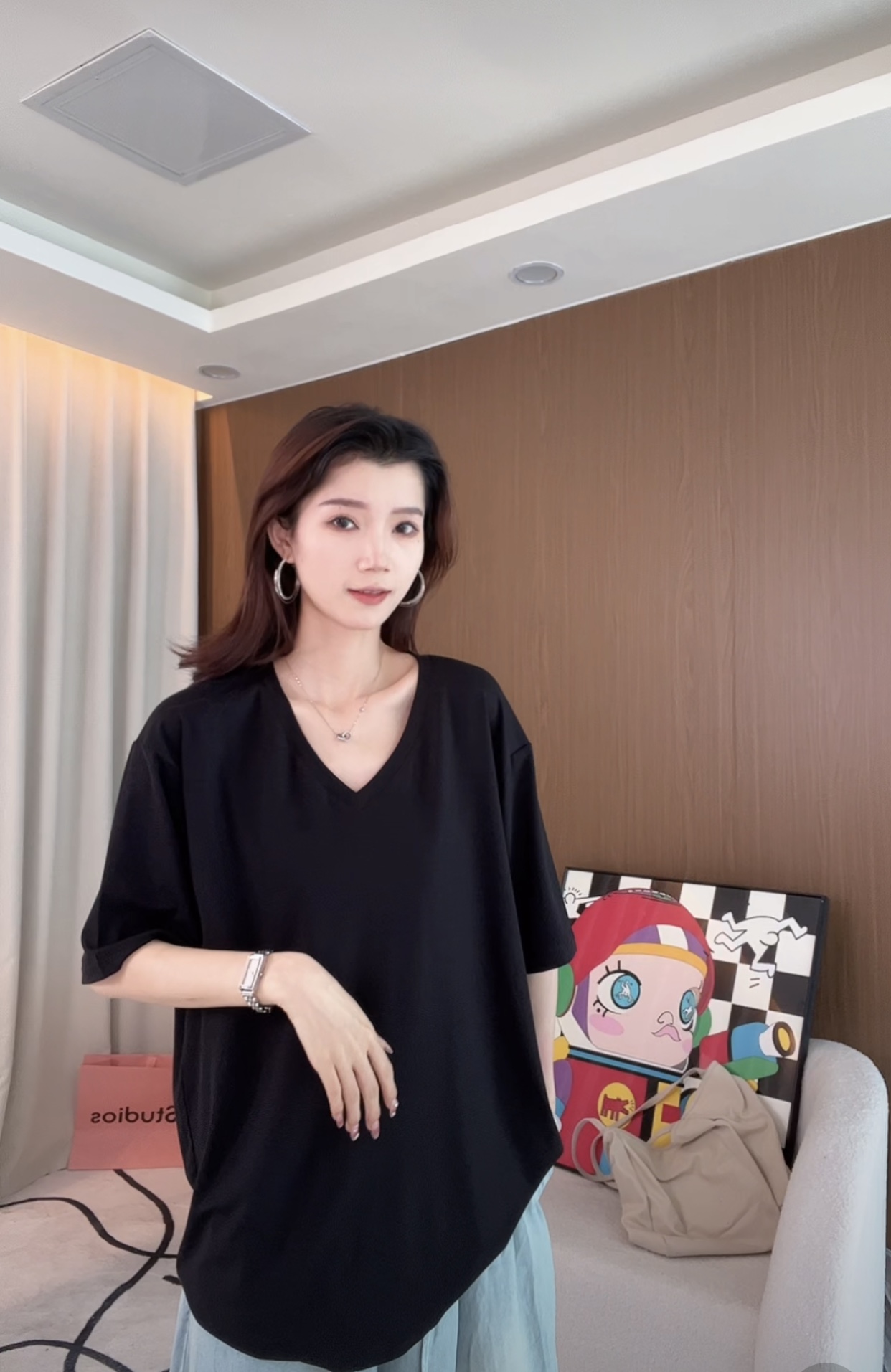 2025年夏季净版V领垂感宽松慵懒时尚百搭T恤上衣88073