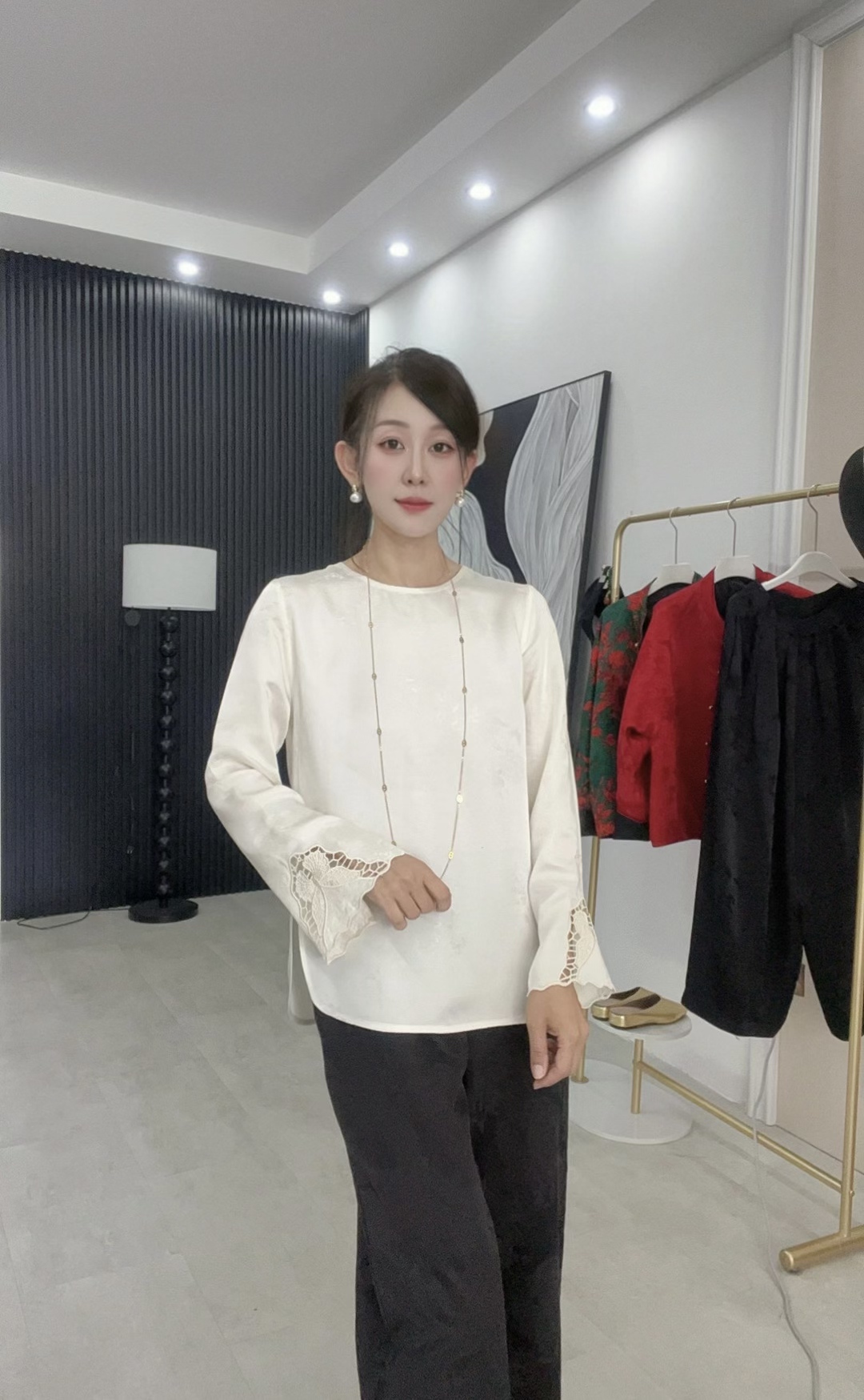 长袖提花圆领休闲风纯色通勤T恤套装白色