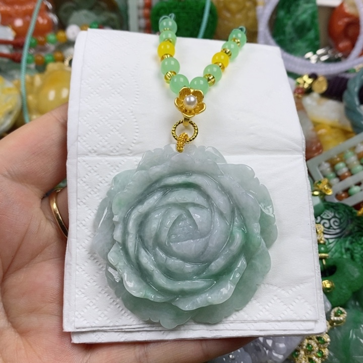 翡翠吊坠(不含链)未镶嵌