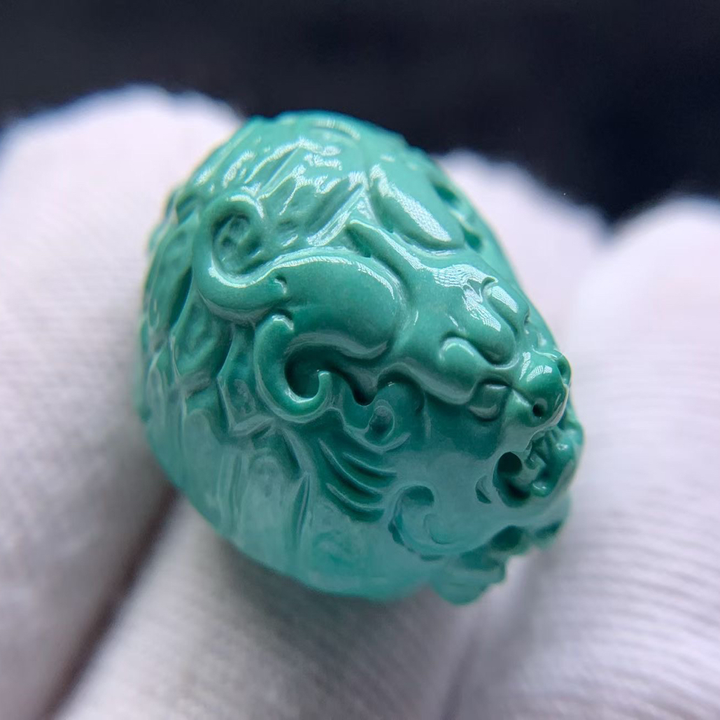 原矿高瓷绿料绿松石精品龙龟吊坠，瓷釉级，高瓷高色，尺寸17*22*13