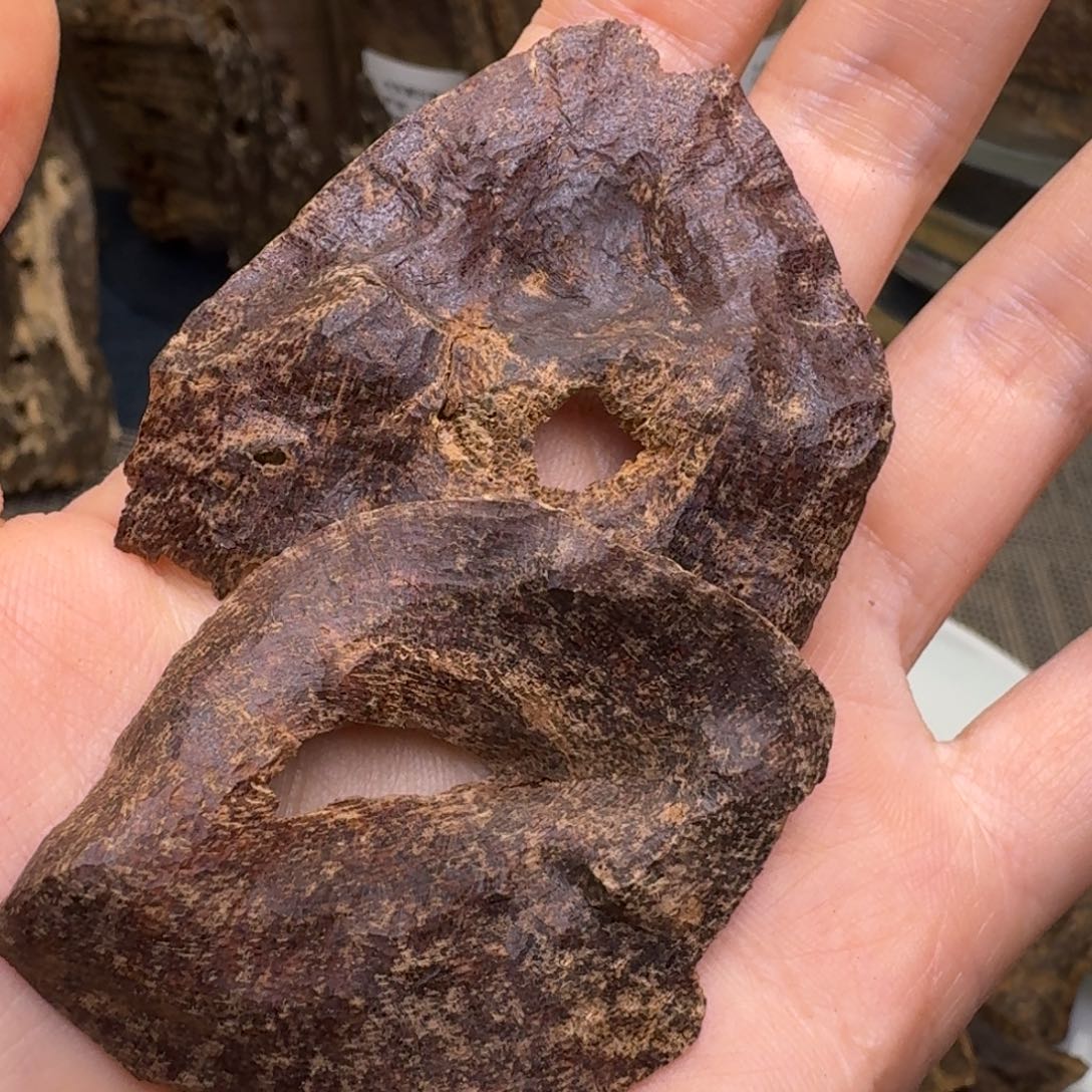 木海南尖峰岭黑油包壳4克