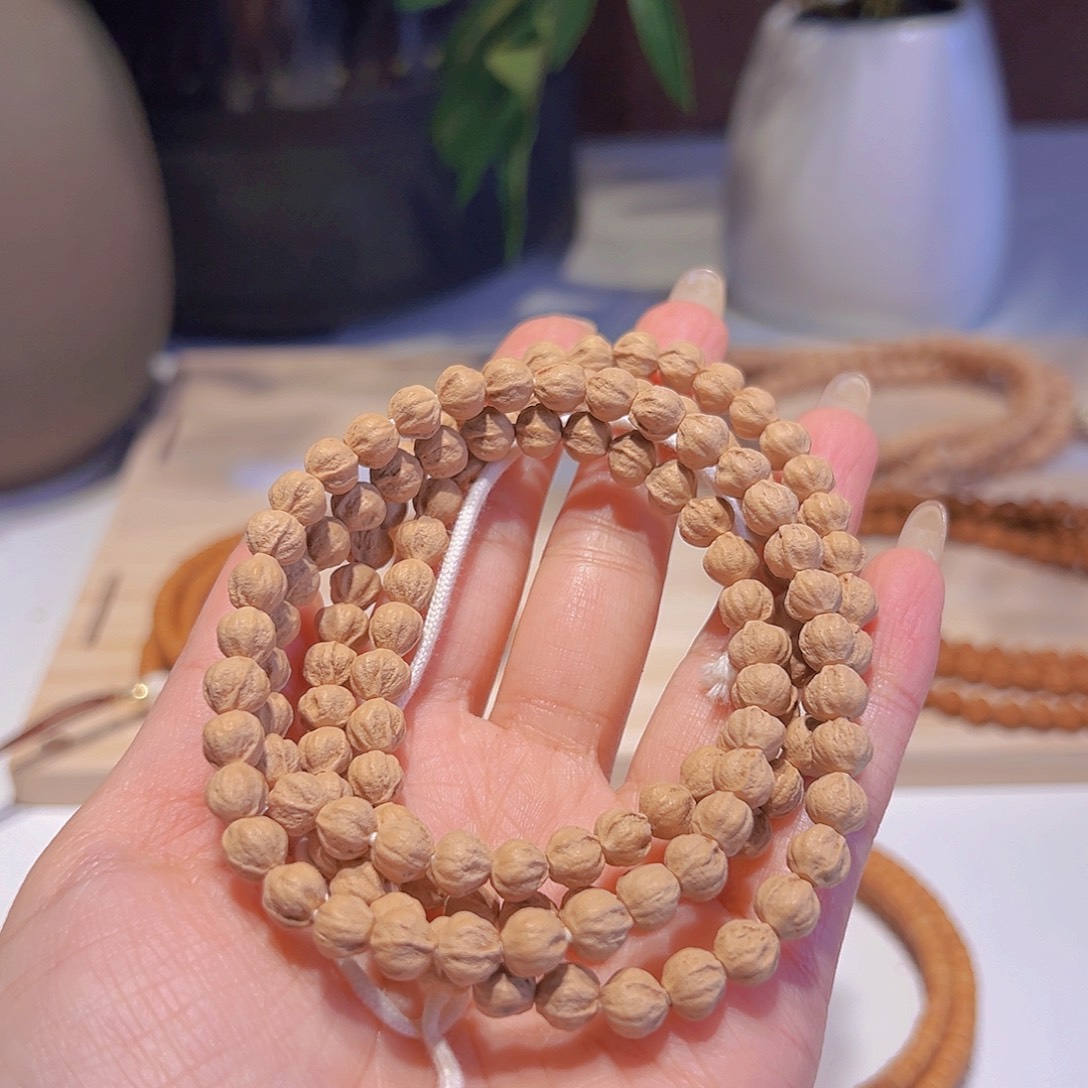 c***h吊坠柏香籽/百香籽