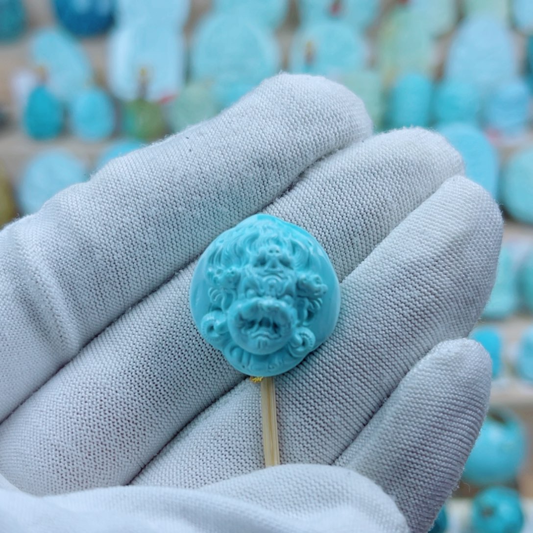 绿松石未镶嵌珠宝奇石