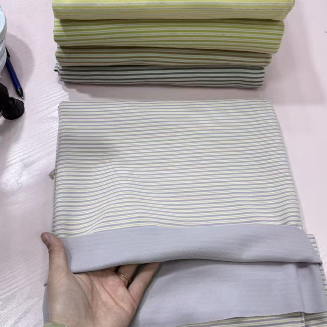 布料香芋紫自发热条纹1-1.2-1.5米多拍连裁