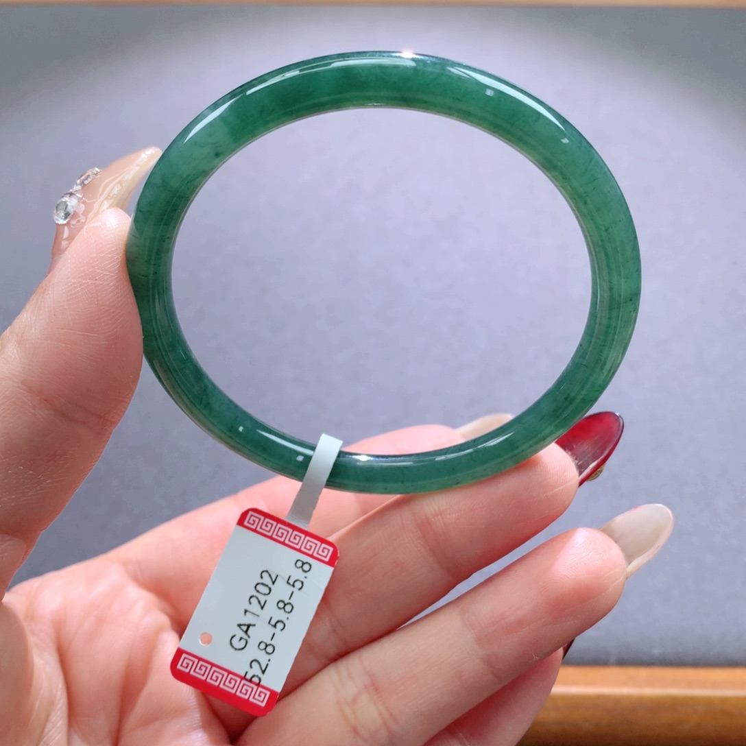 翡翠手镯未镶嵌天然翡翠手镯叮当镯