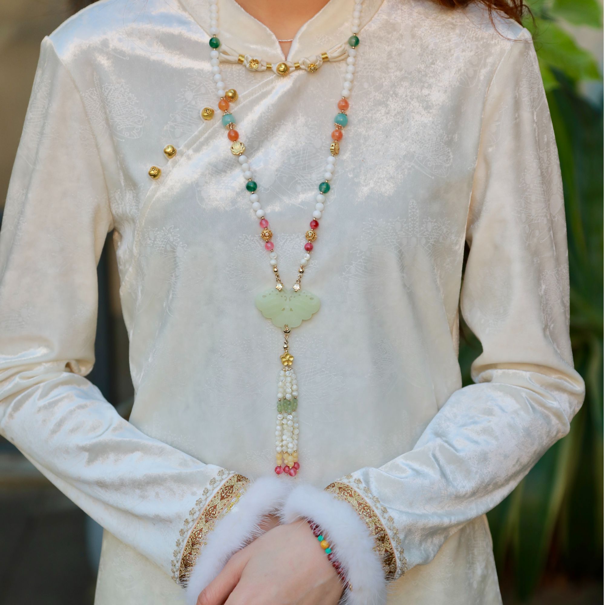 《欣欣定制》2025年冬季新中式保暖百搭复古立领气质衬衫6844