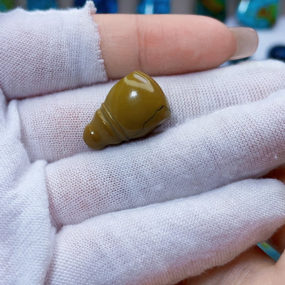 绿松石未镶嵌饰品