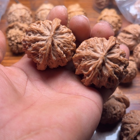 文玩核桃把件雪**?苹果