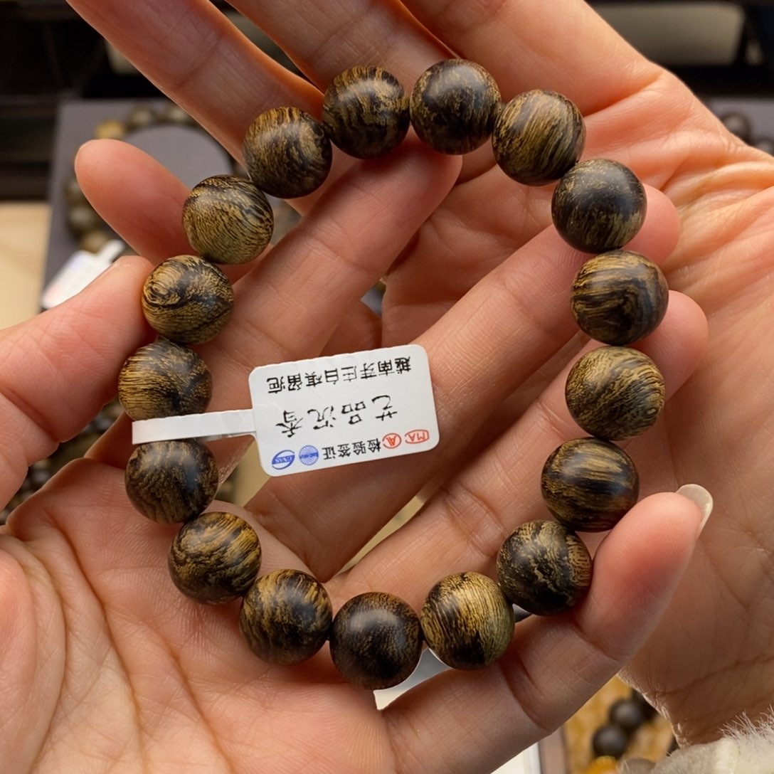 沉香手串好**伴越南芽庄白棋瘤疤1.2