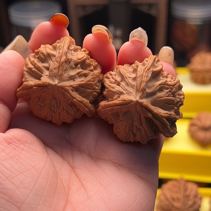 文玩核桃吊坠云蒙山小粗筋三棱 全品