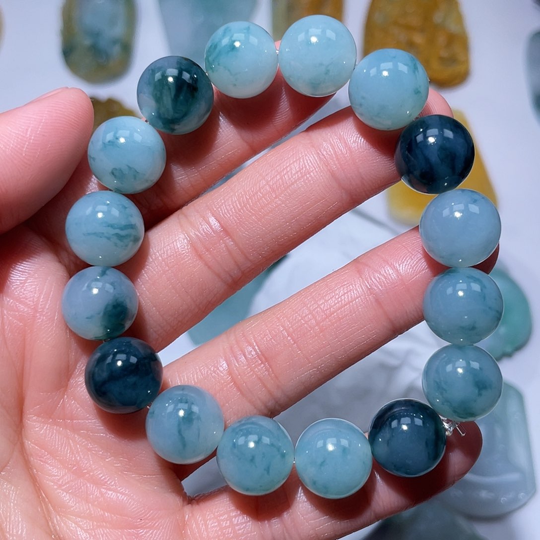 翡翠颈饰未镶嵌安*翡翠