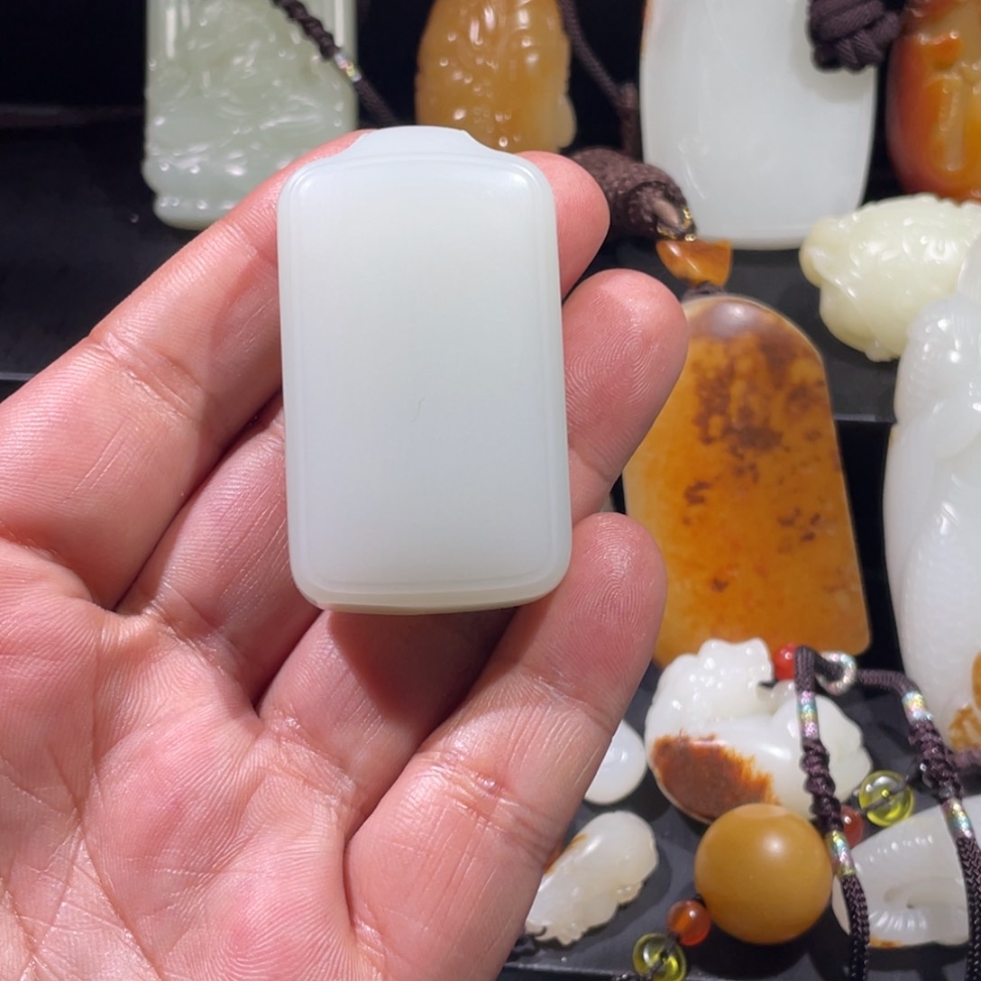 颈饰未镶嵌和田玉完**生