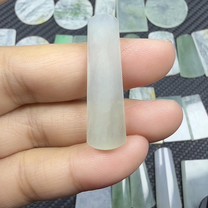 颈饰未镶嵌翡翠天然缅甸A货翡翠