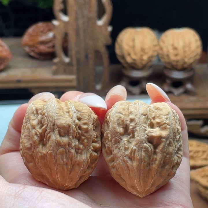 文玩核桃吊坠白云25